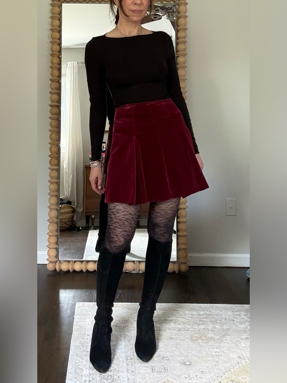 Context Vintage Velvet Pleated Burgundy Mini Skirt